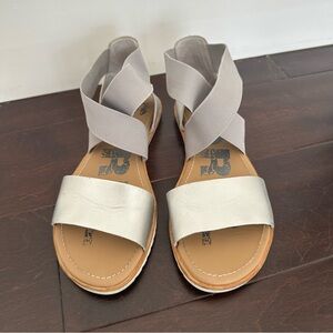 Sorel Stylish Women's Sandals in Silver and Gray